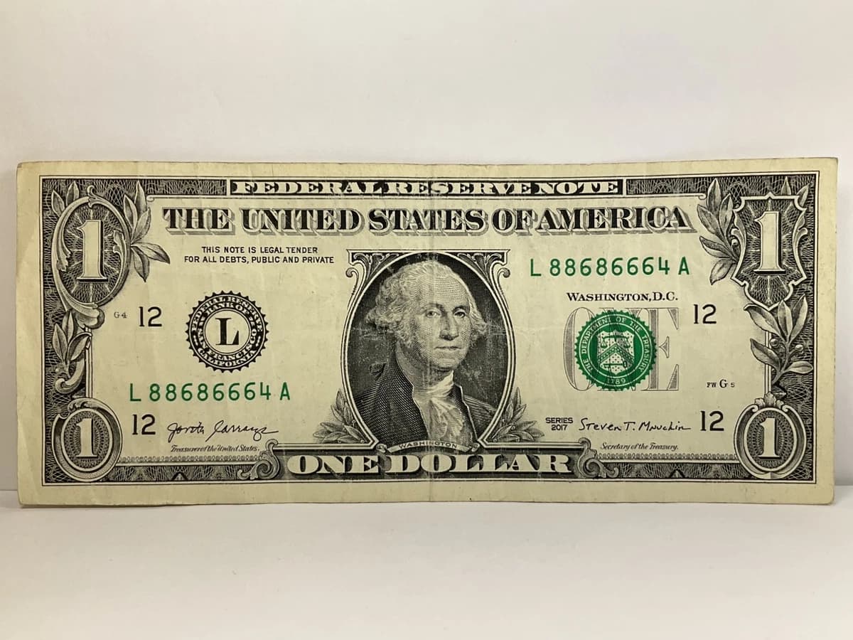 Trinary serial number dollar bill showing 88686664